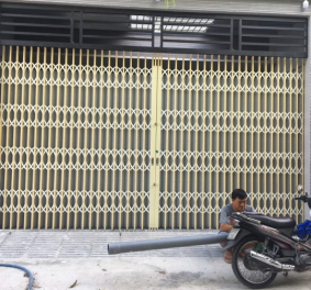 CỬA KÉO ĐÀI LOAN U KEM LÁ XÁM, U dày 1,1ly